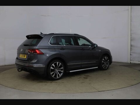 Volkswagen Tiguan 2.0 Tiguan R-Line Tech TDI Semi-Auto 5dr 5