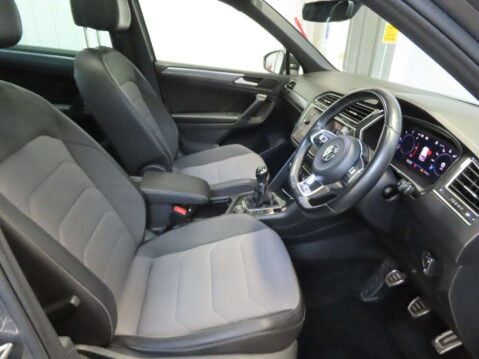Volkswagen Tiguan 2.0 Tiguan R-Line Tech TDI Semi-Auto 5dr 9