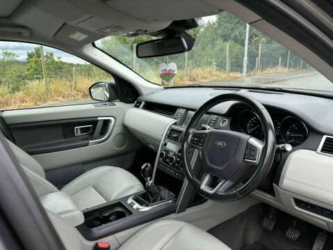 Land Rover Discovery Sport 2.0 Discovery Sport SE Tech TD4 4WD 5dr 11
