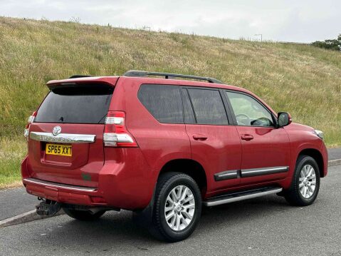 Toyota Land Cruiser 2.8 Land Cruiser Invincible D-4D Auto 4WD 5dr 6