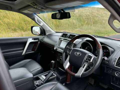 Toyota Land Cruiser 2.8 Land Cruiser Invincible D-4D Auto 4WD 5dr 9