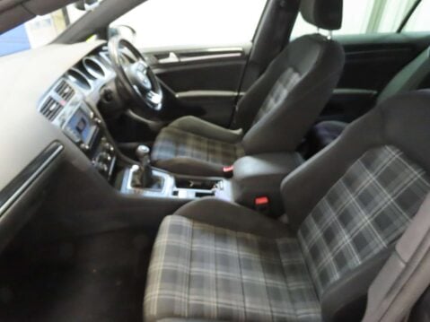 Volkswagen Golf 2.0 Golf GTD 5dr 10