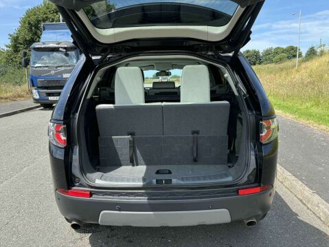 Land Rover Discovery Sport 2.0 Discovery Sport SE Tech TD4 Auto 4WD 5dr 12