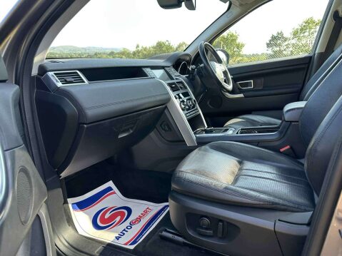 Land Rover Discovery Sport 2.0 Discovery Sport HSE TD4 Auto 4WD 5dr 12