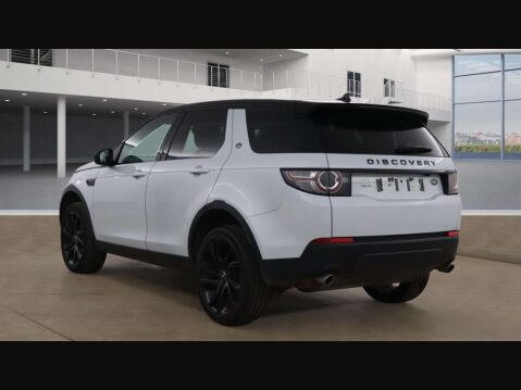 Land Rover Discovery Sport 2.0 Discovery Sport Black HSE TD4 Auto 4WD 5dr 3