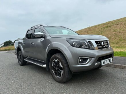 Nissan Navara 2.3 Navara Tekna dCi 4WD 5dr