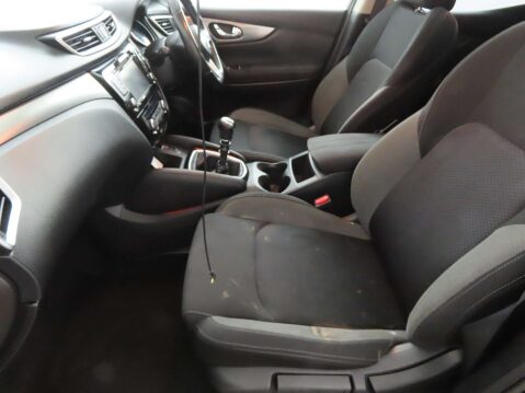 Nissan Qashqai 1.5 Qashqai N-Connecta dCi 5dr 9