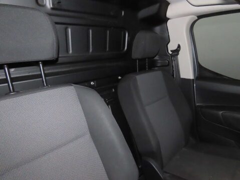 Vauxhall Combo 1.5 Combo 2300 Sportive S/S 7