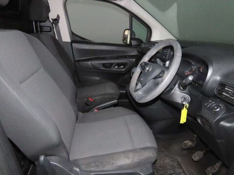 Vauxhall Combo 1.5 Combo 2300 Sportive S/S 9