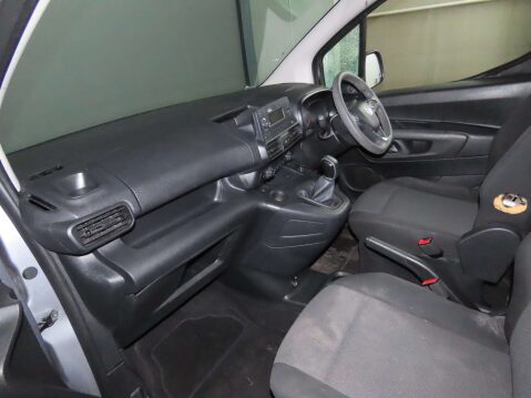 Vauxhall Combo 1.5 Combo 2300 Sportive S/S 10