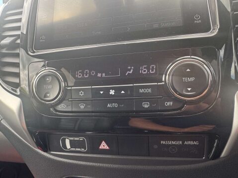Mitsubishi L200 2.4 L200 Barbarian DI-D Auto 4WD 14