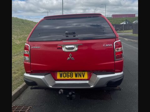 Mitsubishi L200 2.4 L200 Barbarian DI-D Auto 4WD 5