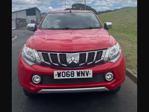 Mitsubishi L200 2.4 L200 Barbarian DI-D Auto 4WD 2