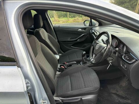 Vauxhall Astra 1.4 Astra SRi Nav T 5dr 8