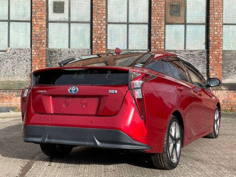 Toyota Prius 8