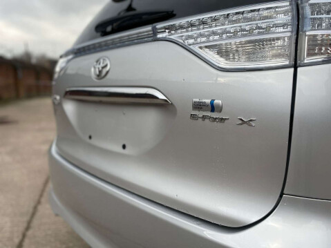 Toyota Estima 2.4 HV HYBRID X 2