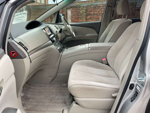 Toyota Estima 2.4 HV HYBRID X 7
