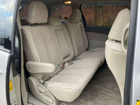 Toyota Estima 2.4 HV HYBRID X 4