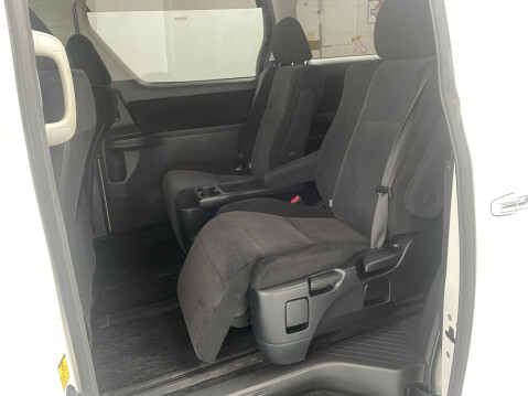 Toyota Vellfire 2.4 Z, 7 Seater + Android Roof Screen 14
