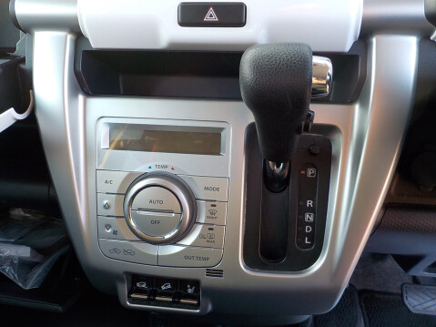 Suzuki Hustler HYBRID X 660cc Auto Kei Car MR41S Candy Pink 17