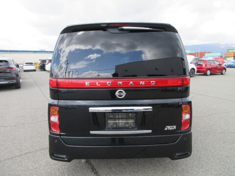 Nissan Elgrand E51 3.5 V6 HIGHWAY STAR Series 3 + 8 Seats + Sunroof + Red Leather 22