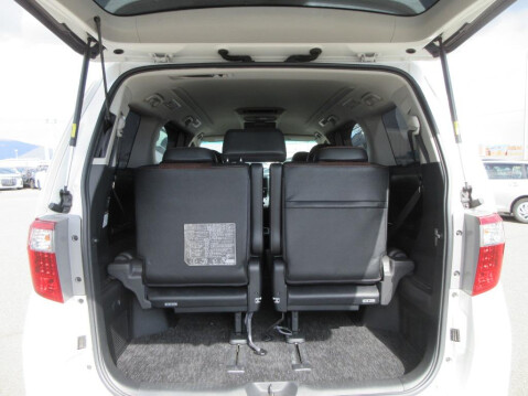 Toyota Alphard 2.4 240S TYPE GOLD II + 7 Seats 11