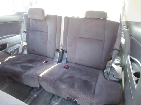 Toyota Vellfire 2.4 Z + 7 Seats 21