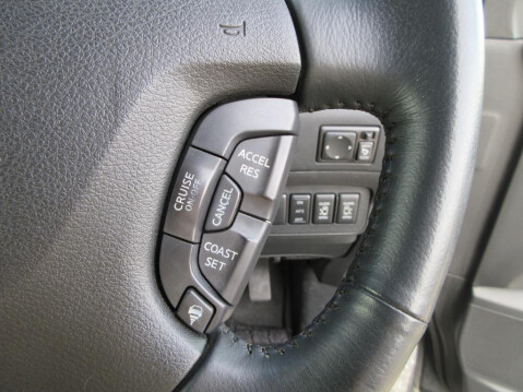Nissan Elgrand E51 3.5 V6 HIGHWAY STAR BLACK LEATHER EDITION + 8 Seats + Sunroofs 27