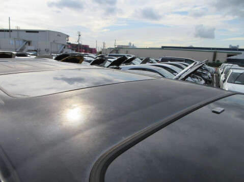 Nissan Elgrand E51 3.5 V6 HIGHWAY STAR BLACK LEATHER EDITION + 8 Seats + Sunroofs 28