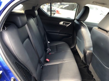 Lexus CT 200H LUXURY automatic hybrid FSH rear camera, leather, Nav, AC £0 tax 13