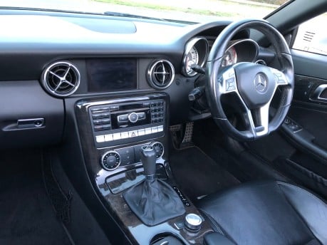 Mercedes-Benz SLK SLK250 BLUEEFFICIENCY petrol automatic ULEZ just 49,000m FSH 6