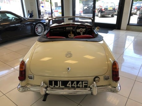 MG MGC ROADSTER Highly usable classic with thousands spent on it! 23