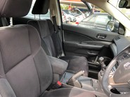 Honda CR-V 1.6 I-DTEC SE just 47,000m £35 tax 2 owners, rear camera, sensors, AC 6