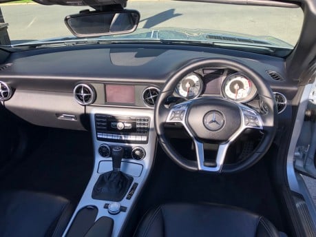 Mercedes-Benz SLK SLK200 BLUEEFFICIENCY AMG SPORT just 58,000m 3