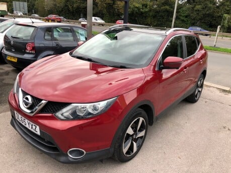 Nissan Qashqai 1.6 Petrol N-TEC PLUS DIG-T Panoramic Roof Sat Nav Rear camera 65000m FSH 17