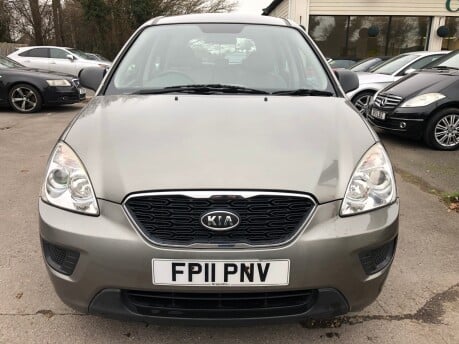 Kia Carens 1.6 CRDI 1 just 49,000 miles service history, radio CD, electric windows 14