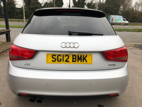 Audi A1 SPORTBACK TFSI SPORT leather, heated seats, 17" alloys, cruise, bluetooth 11