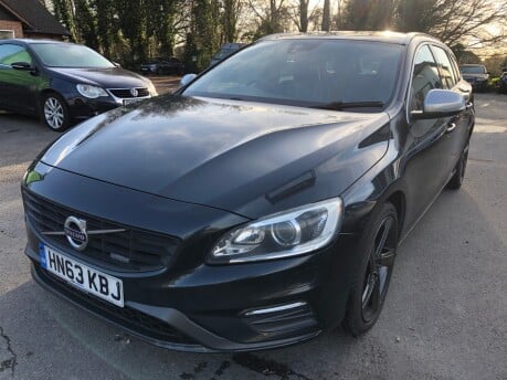 Volvo V60 D2 R-DESIGN LUX NAV £20 road tax, bluetooth, heated seats, sensors 14