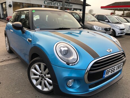 Mini Hatch 1.5 COOPER petrol manual just 19,000 miles, 1 owner, £20 tax ULEZ compliant