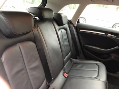 Audi A3 2.0 TDI SE automatic 2 owners, just 41,000m NAV, DAB, LEATHER, REAR CAMERA 13