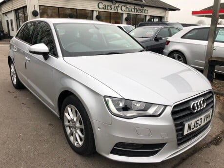 Audi A3 2.0 TDI SE automatic 2 owners, just 41,000m NAV, DAB, LEATHER, REAR CAMERA 7