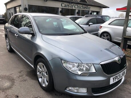 Skoda Superb 1.6 TDI CR SE PLUS GREENLINE 1 owner 51,000m FSH inc cambelt £35 tax 8