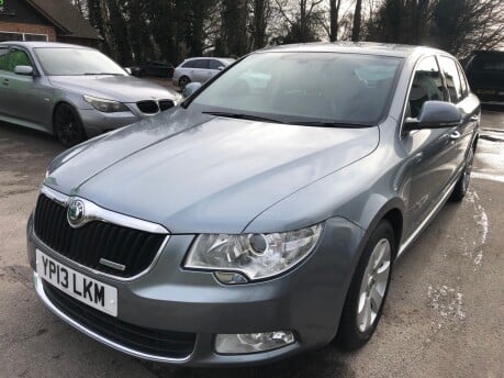 Skoda Superb 1.6 TDI CR SE PLUS GREENLINE 1 owner 51,000m FSH inc cambelt £35 tax 16