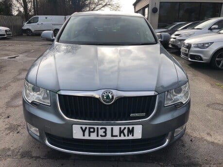 Skoda Superb 1.6 TDI CR SE PLUS GREENLINE 1 owner 51,000m FSH inc cambelt £35 tax 17