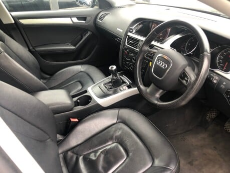 Audi A5 2.0 TDI SPORTBACK SE diesel manual just 34,000 miles £190 tax, s/history 2