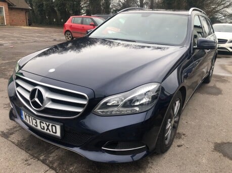 Mercedes-Benz E Class E220 CDI SE automatic diesel estate 75,000m NAV, leather, heated seats 11