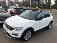 Volkswagen T-Roc SE 1.5 TSI EVO Automatic 22