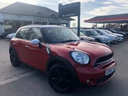 Mini Countryman COOPER SD 2.0 Diesel automatic just 54,000m FSH, sensors, bluetooth 27