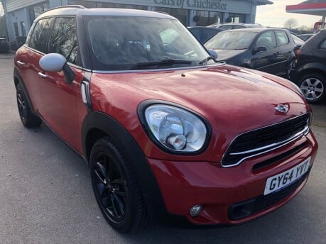 Mini Countryman COOPER SD 2.0 Diesel automatic just 54,000m FSH, sensors, bluetooth 3