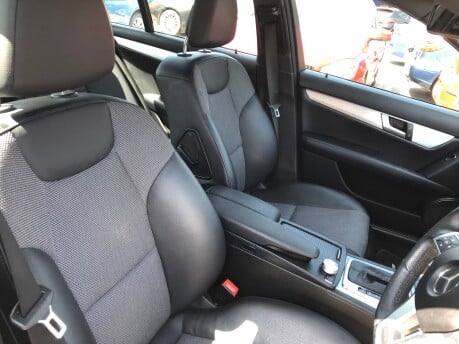Mercedes-Benz C Class C220 CDI BLUEEFFICIENCY AMG SPORT auto 47,000m 1 owner, FSH 8